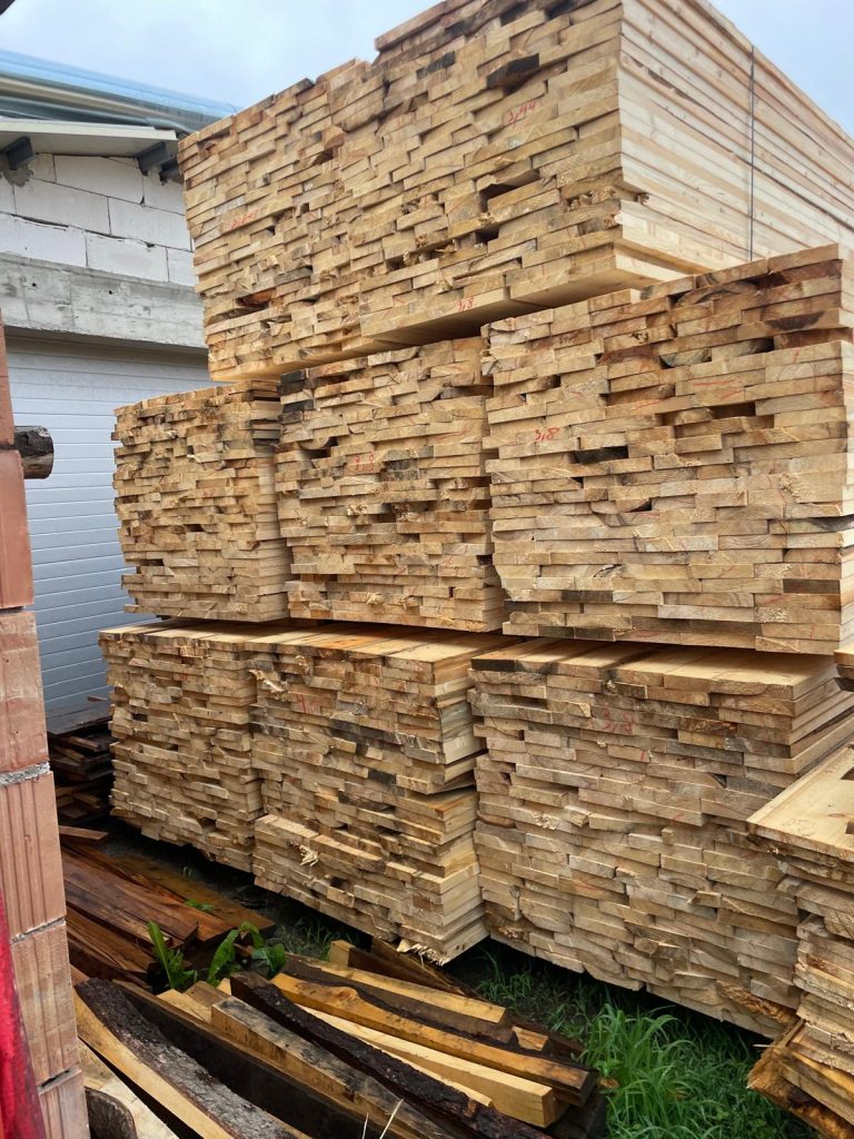 Cherestrea tivita din depozit